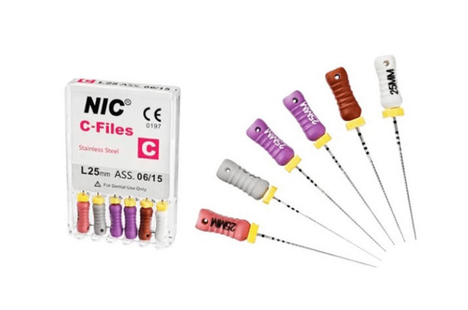 C فایل دستی NIC – فایل فولادی با نوک فعال برای نفوذ اولیه در کانالهای تنگ، کلسیفیه و سختعبور
